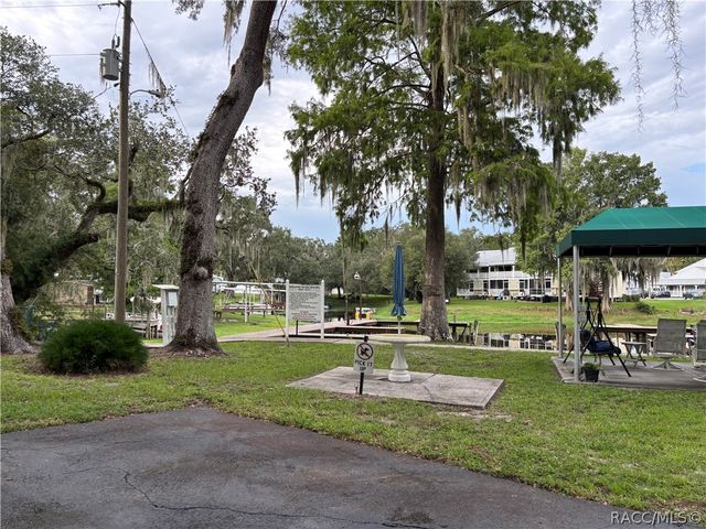 431 Landing Boulevard, Inverness, FL 34450