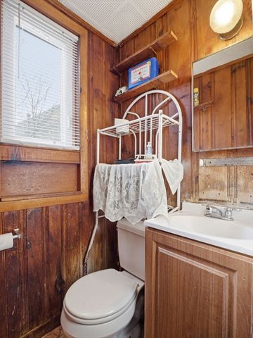 77 Lewis St, Everett, MA 02149