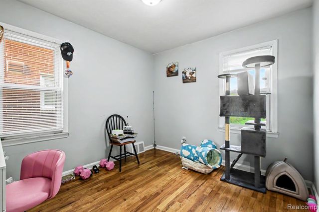 3145 S Liddesdale Street, Detroit, MI 48217