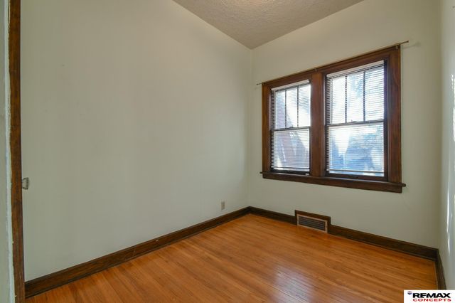 1524 S 7 th Street, Lincoln, NE 68502