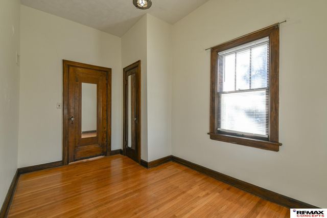 1524 S 7 th Street, Lincoln, NE 68502