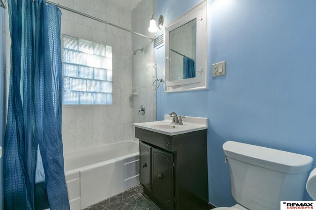 1524 S 7 th Street, Lincoln, NE 68502