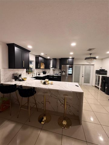 1305 E LOUISE AVENUE, Tampa, FL 33603