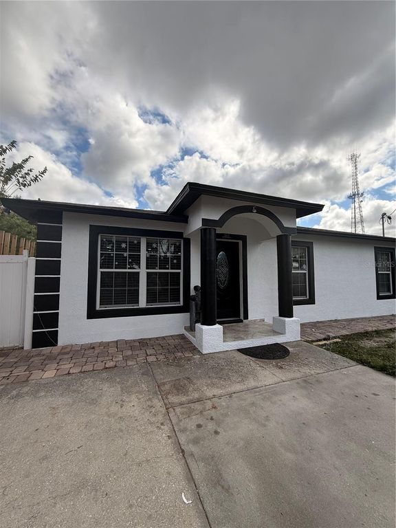 1305 E LOUISE AVENUE, Tampa, FL 33603