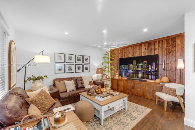1050 NW 129th Avenue, Miami, FL 33182