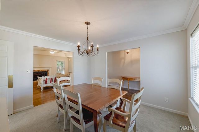 3067 Crystal Lake Drive, St Louis, MO 63129