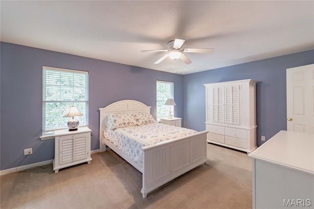 3067 Crystal Lake Drive, St Louis, MO 63129