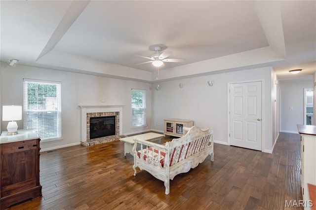 3067 Crystal Lake Drive, St Louis, MO 63129