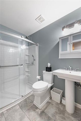 3067 Crystal Lake Drive, St Louis, MO 63129