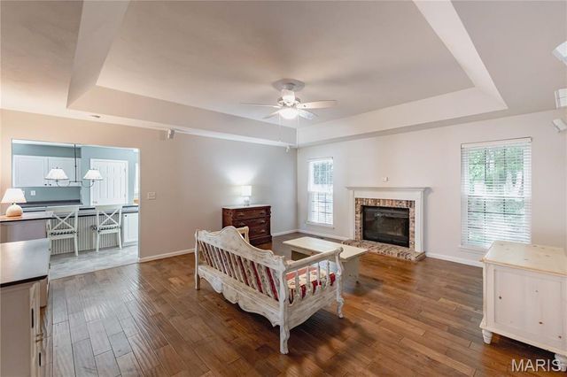 3067 Crystal Lake Drive, St Louis, MO 63129