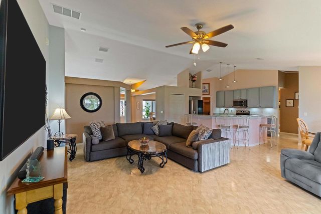 4025 SW Kadlic Street, Port St. Lucie, FL 34953