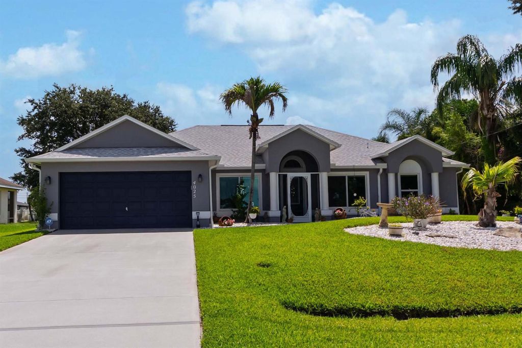 4025 SW Kadlic Street, Port St. Lucie, FL 34953