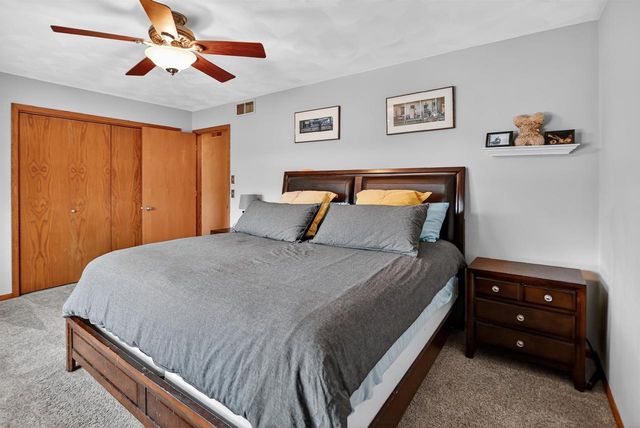 1604 Rustic Drive, Sun Prairie, WI 53590