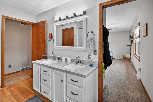 1604 Rustic Drive, Sun Prairie, WI 53590