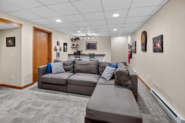 1604 Rustic Drive, Sun Prairie, WI 53590