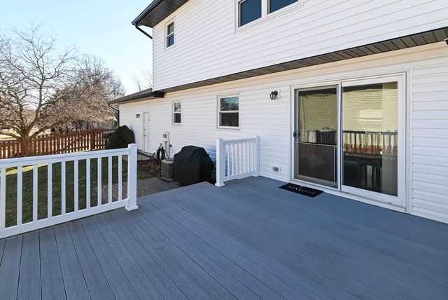 1604 Rustic Drive, Sun Prairie, WI 53590