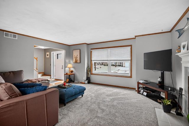 1604 Rustic Drive, Sun Prairie, WI 53590