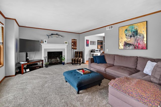 1604 Rustic Drive, Sun Prairie, WI 53590