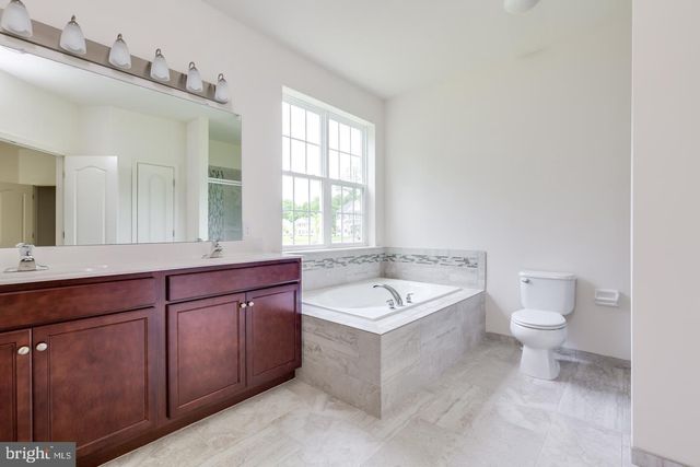 001 MULLEN DR, Sicklerville, NJ 08081
