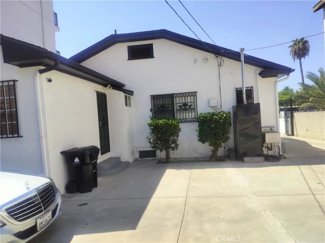 14833 Victory, Van Nuys, CA 91411