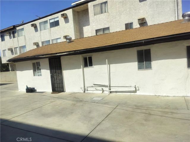 14833 Victory, Van Nuys, CA 91411