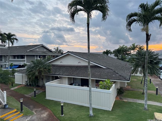 94-1059 Oli Loop B7, Waipahu, HI 96797
