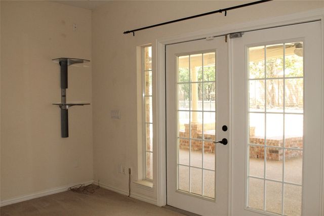 2719 Hidden Lake Drive, Grapevine, TX 76051