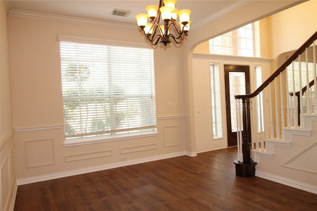 2719 Hidden Lake Drive, Grapevine, TX 76051