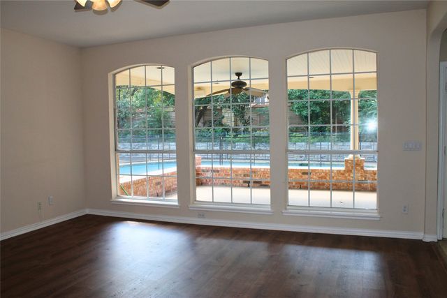 2719 Hidden Lake Drive, Grapevine, TX 76051