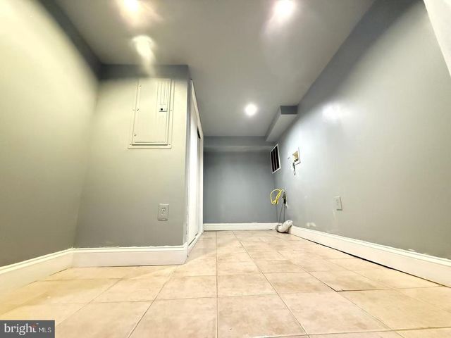 2643 S 10TH ST, Philadelphia, PA 19148