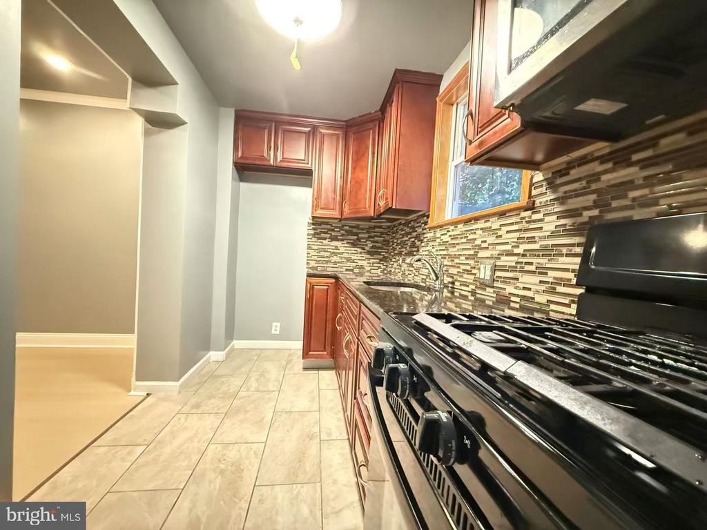 2643 S 10TH ST, PHILADELPHIA, PA 19148 — photo 4