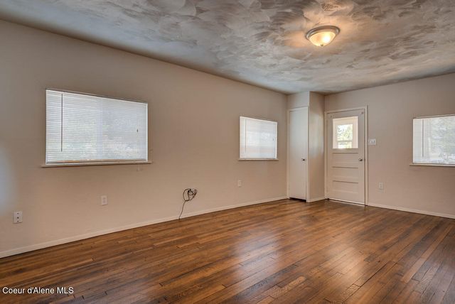 32084 N 6th AVE, Spirit Lake, ID 83869