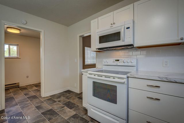 32084 N 6th AVE, Spirit Lake, ID 83869