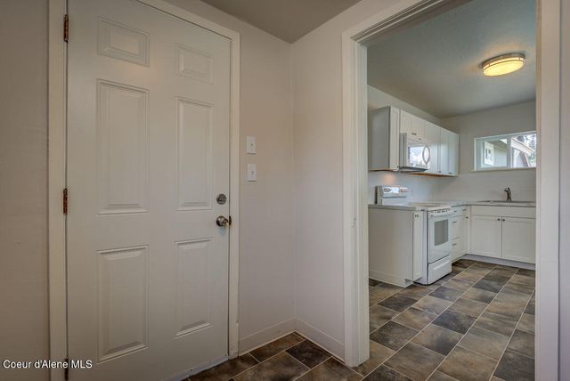 32084 N 6th AVE, Spirit Lake, ID 83869