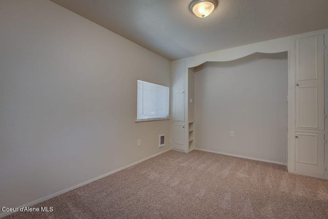 32084 N 6th AVE, Spirit Lake, ID 83869