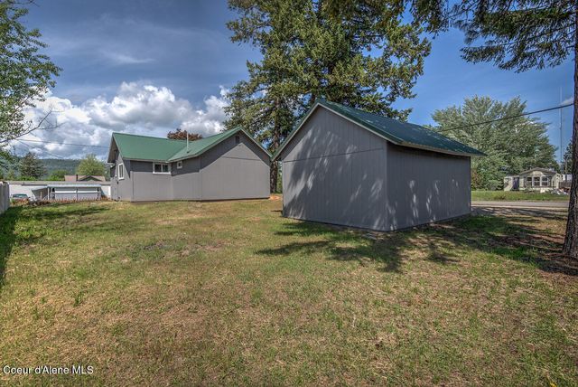 32084 N 6th AVE, Spirit Lake, ID 83869