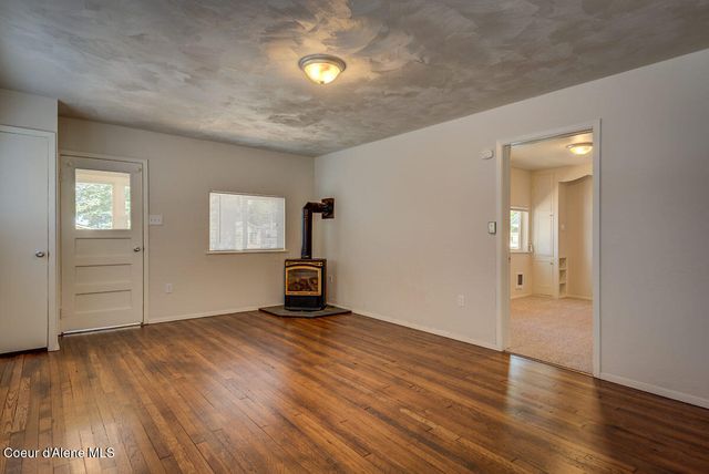 32084 N 6th AVE, Spirit Lake, ID 83869