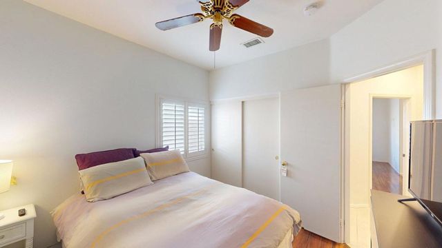 2340 N Paseo De Anza, Palm Springs, CA 92262