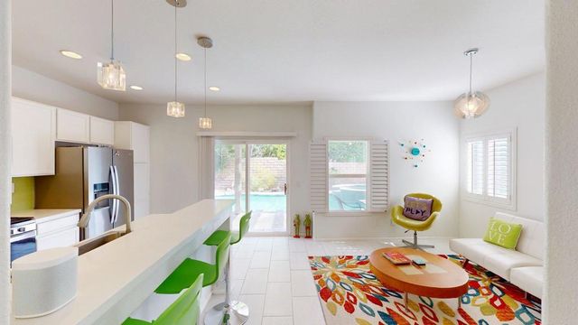 2340 N Paseo De Anza, Palm Springs, CA 92262