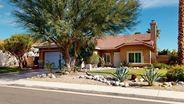2340 N Paseo De Anza, Palm Springs, CA 92262