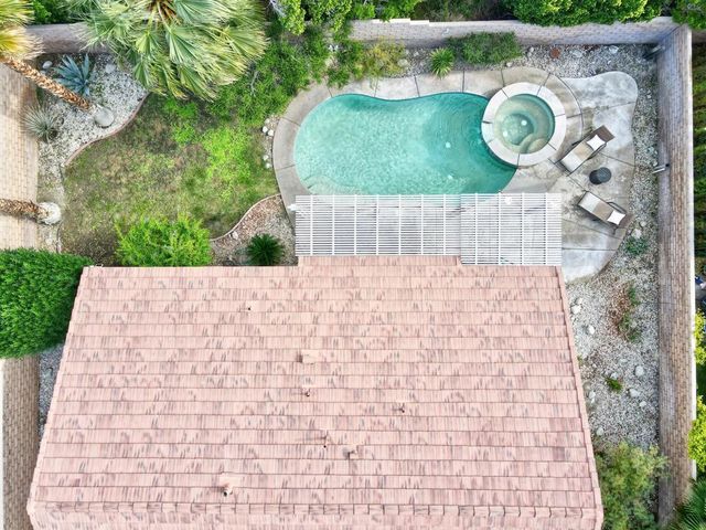 2340 N Paseo De Anza, Palm Springs, CA 92262