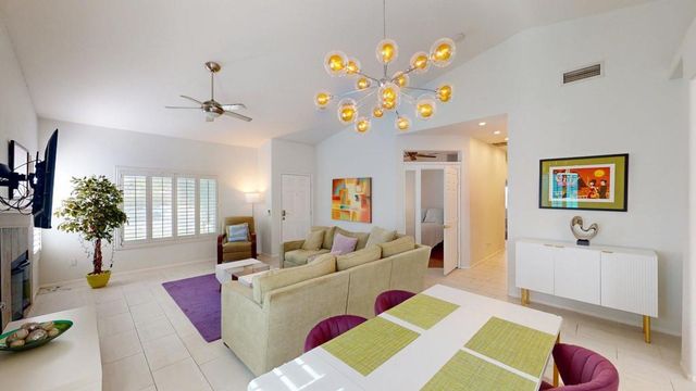 2340 N Paseo De Anza, Palm Springs, CA 92262