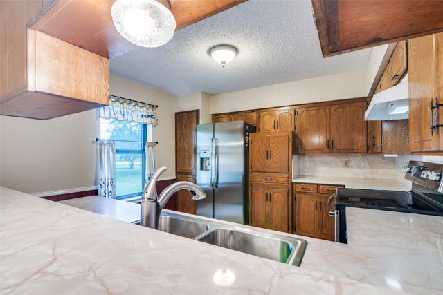 805 Paul Wilson Road, St Paul, TX 75098