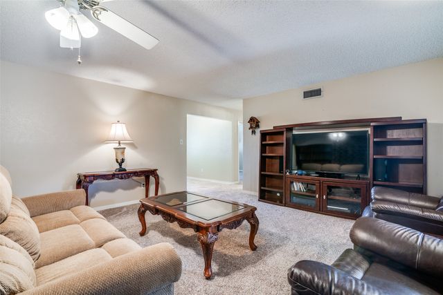 805 Paul Wilson Road, St Paul, TX 75098