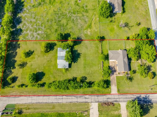 805 Paul Wilson Road, St Paul, TX 75098