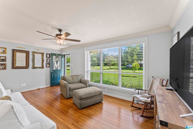 936 PINEWOOD AVENUE, Bessemer, AL 35023