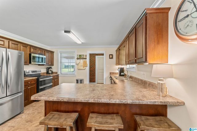936 PINEWOOD AVENUE, Bessemer, AL 35023