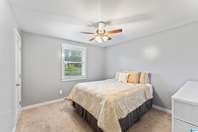 936 PINEWOOD AVENUE, Bessemer, AL 35023