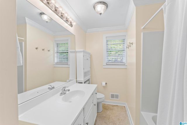 936 PINEWOOD AVENUE, Bessemer, AL 35023