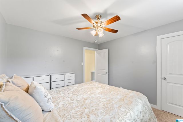 936 PINEWOOD AVENUE, Bessemer, AL 35023